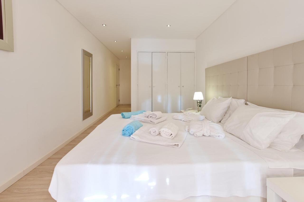 Os Reais - Apt In Front Of The Beach In Centeanes Carvoeiro  Ngoại thất bức ảnh