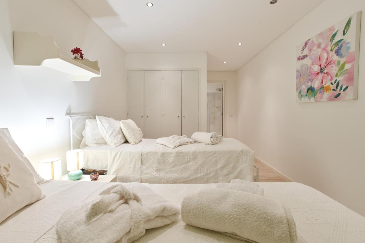 Os Reais - Apt In Front Of The Beach In Centeanes Carvoeiro  Ngoại thất bức ảnh