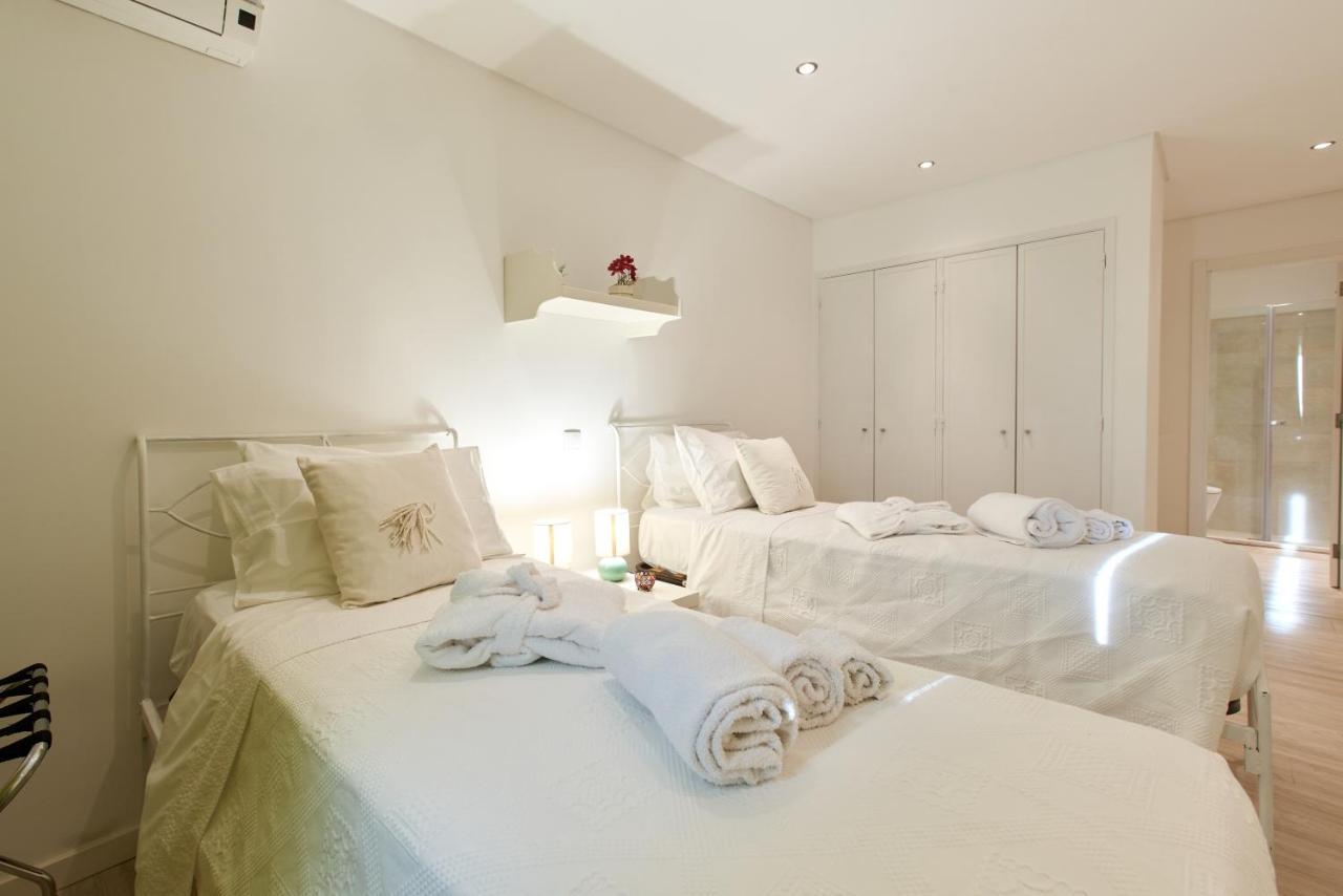 Os Reais - Apt In Front Of The Beach In Centeanes Carvoeiro  Ngoại thất bức ảnh